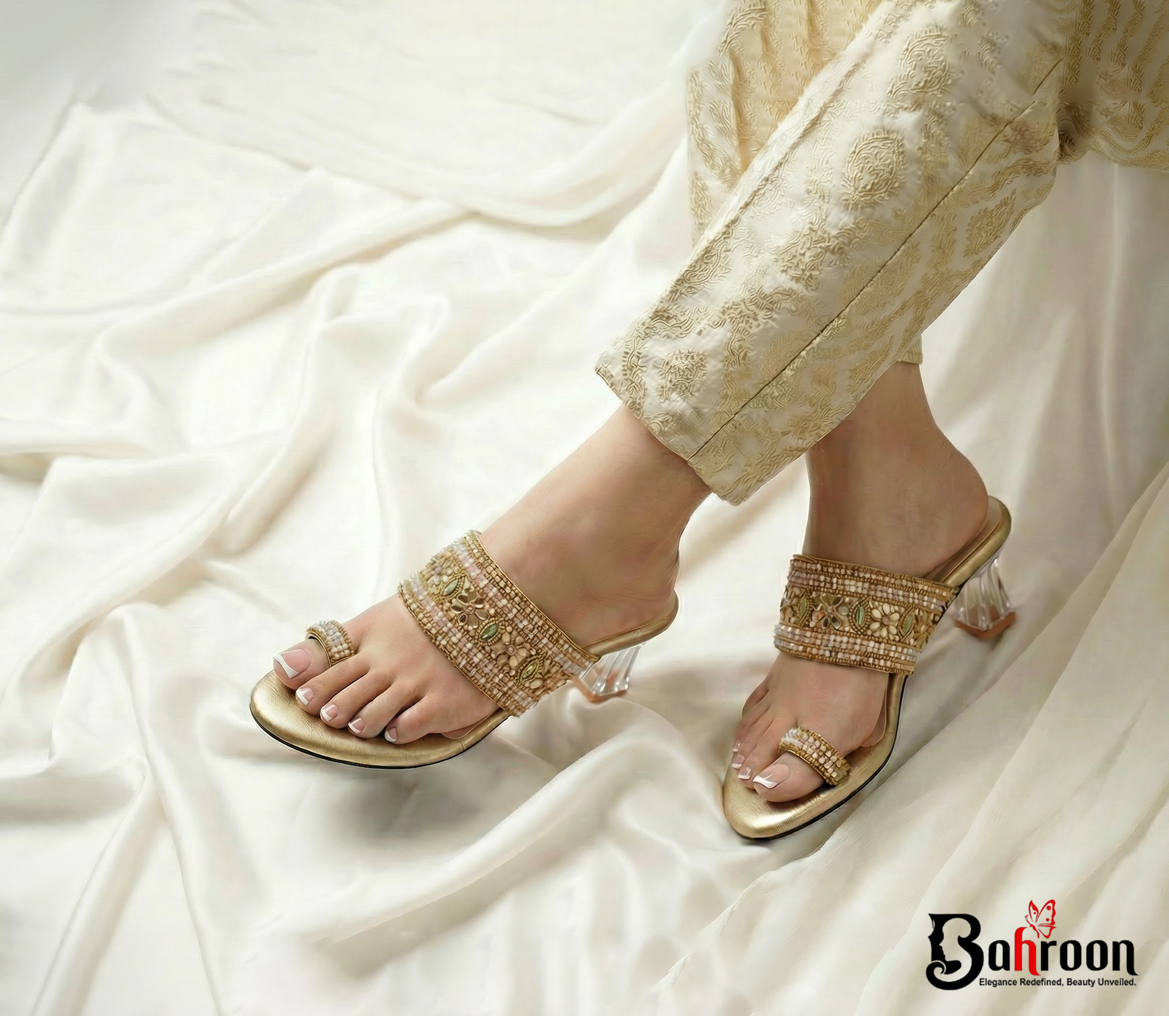 Premium Handcrafted Heel ( 𝐓𝐡𝐞 𝐙𝐚𝐫𝐢 𝐁𝐥𝐨𝐜𝐤 )